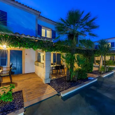 Apartamentos Iris